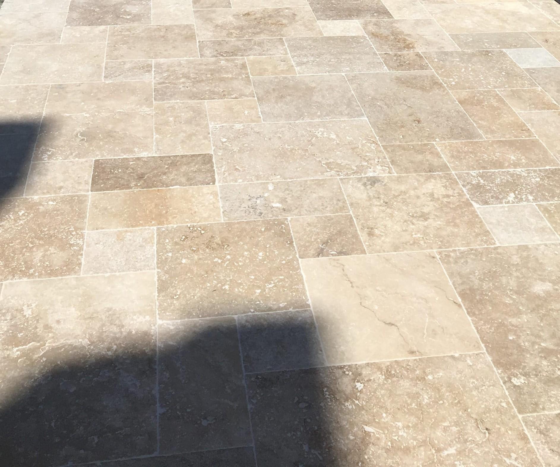 Dallage Travertin